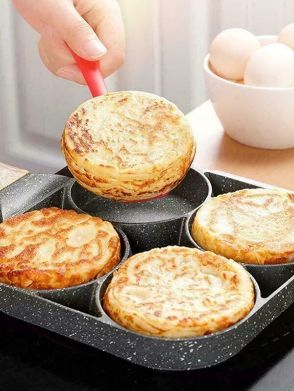 Poêle à œufs et crêpes moderne antiadhésive multifonctionnelle avec 4 trous et manche en bois